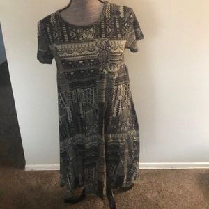 LulaRoe “Carly” dress
